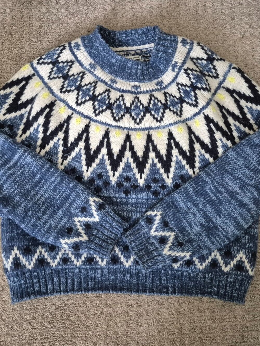 Long sleeve Icelandic-style American Eagle Sweater